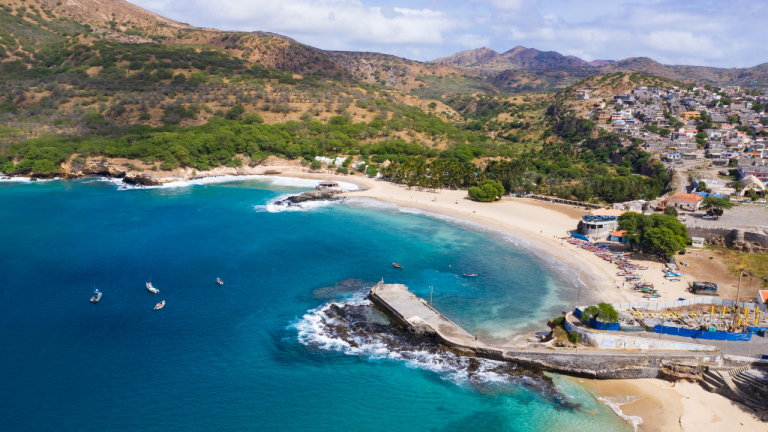 Vuelos de Madrid a Cabo Verde por 252 € ida y vuelta en septiembre