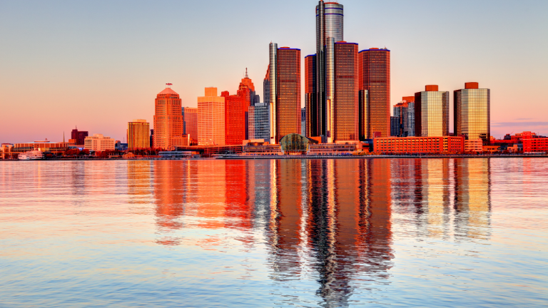 Detroit: la ciudad que puso Estados Unidos sobre ruedas y creó el techno