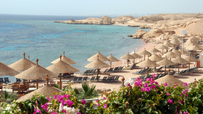 Vuelos de Madrid a Sharm el-Sheij por 179 € ida y vuelta en septiembre