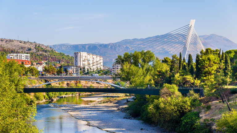 Vuela directo de Barcelona a Podgorica por 40€ i/v: nueve días en Montenegro