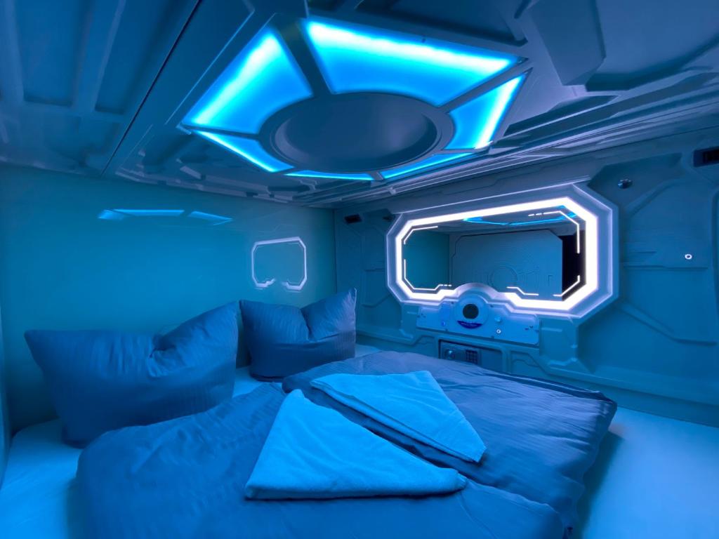 Space Night Capsule Hostel, Berlín