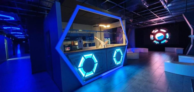 Dormir en una cápsula espacial en Berlín: 3 noches por 335,50€ por persona