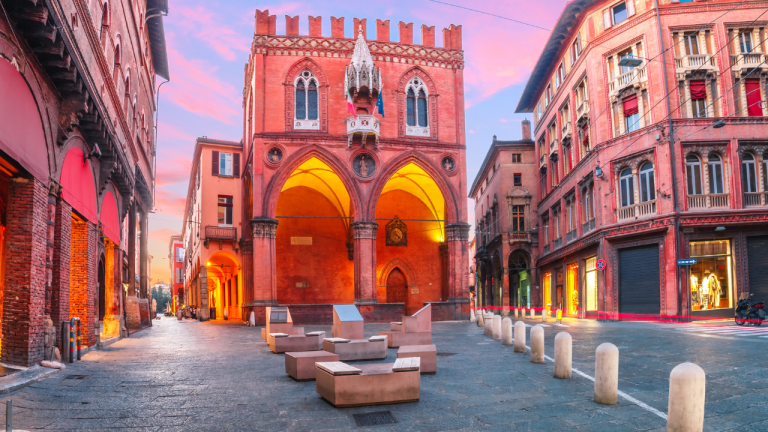 Bolonia por 42€ ida y vuelta desde Barcelona: casi una semana en Emilia-Romaña
