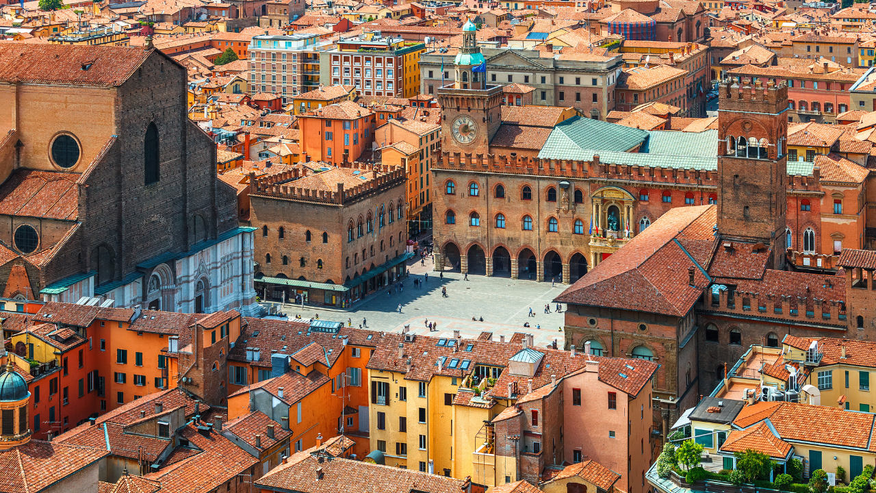 Ruta por Italia con vuelos por 33€: Barcelona → Bolonia → Módena → Parma → Bérgamo → Valencia