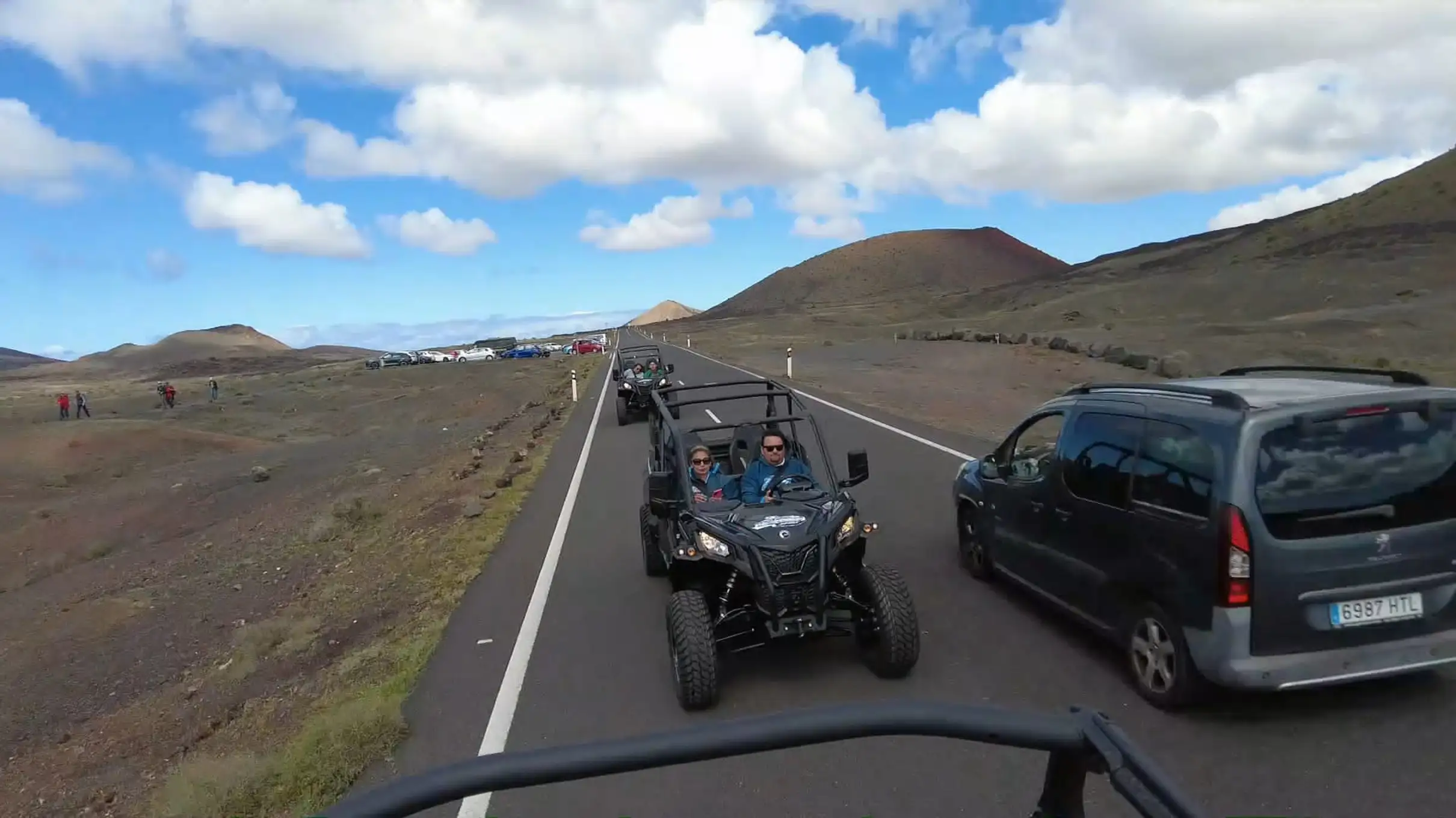 Paisajes volcánicos de Lanzarote en buggy