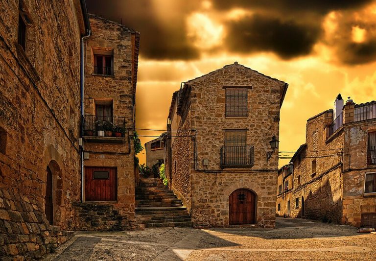 Calaceite: una escapada a uno de los pueblos más bonitos y menos conocidos del Matarraña por 80€ por persona
