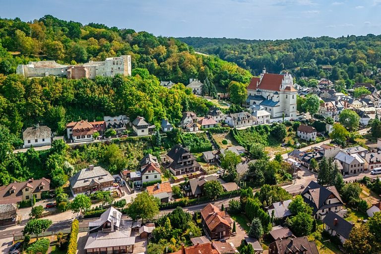 Kazimierz y Podgórze: ruta por el barrio judío, el antiguo gueto y la fábrica de Schindler