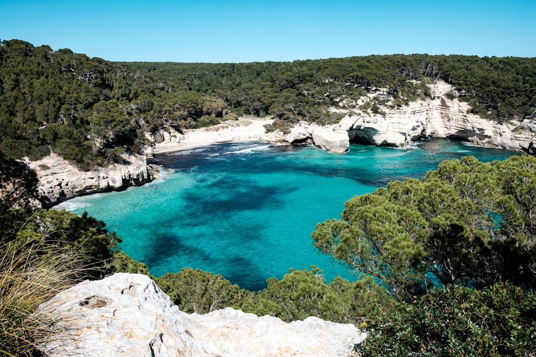 Menorca, portada de la oferta con hotel 4 estrellas y media pensión