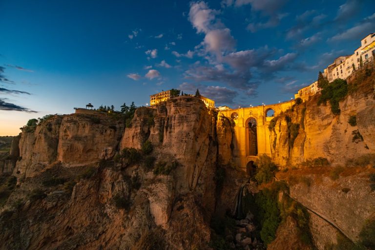 Ronda y Puente Nuevo, portada de la oferta de alojamiento