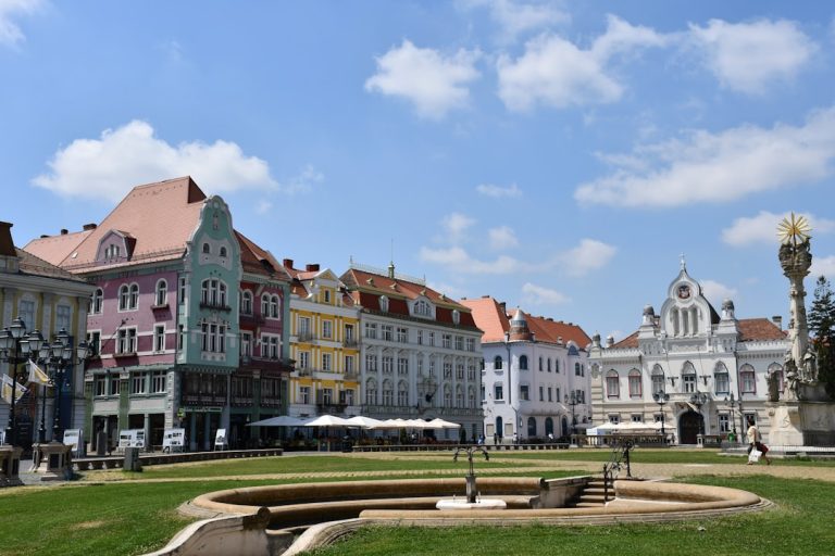 Timișoara, portada de la oferta Madrid–Timișoara