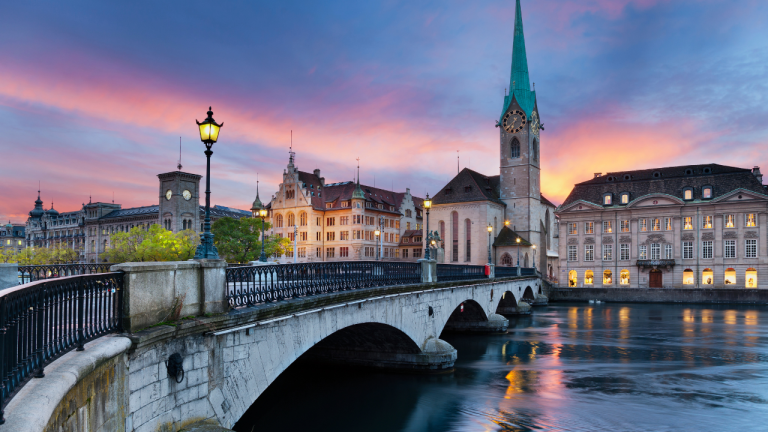 Ruta Alfonsiana por Suiza: Zúrich, Lucerna, Berna y Ginebra con vuelos por 80 €