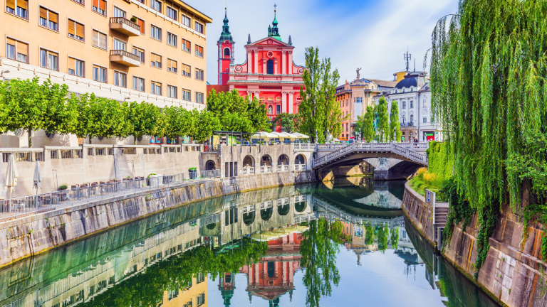 Barcelona–Liubliana por 95€: tres noches y un domingo casi completo en una de las capitales más cómodas de Europa