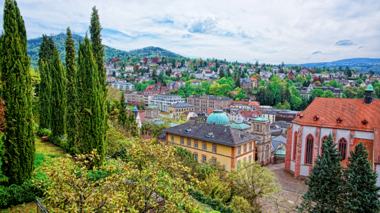 Baden-Baden desde Valencia: vuelos directos, tres noches y desayuno por 181,50 € por persona