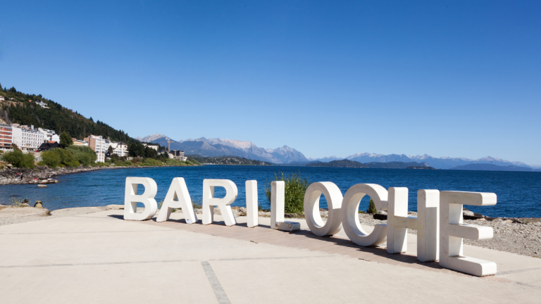 Buenos Aires–Bariloche por 82 €: vuelos directos para una escapada de primavera en Patagonia