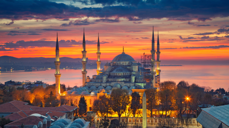 Ruta Alfonsiana por Turquía: Estambul, Ankara y Capadocia con vuelos extremos por 245 €