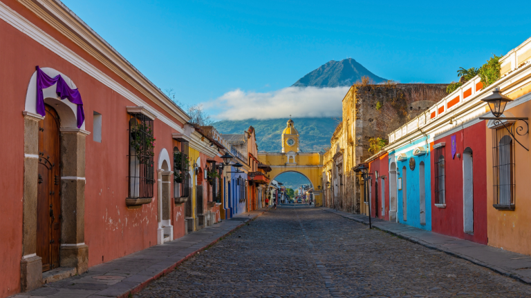 Ruta Alfonsiana: Guatemala, Belice y México por tierra, con entrada por Ciudad de Guatemala y salida desde Cancún