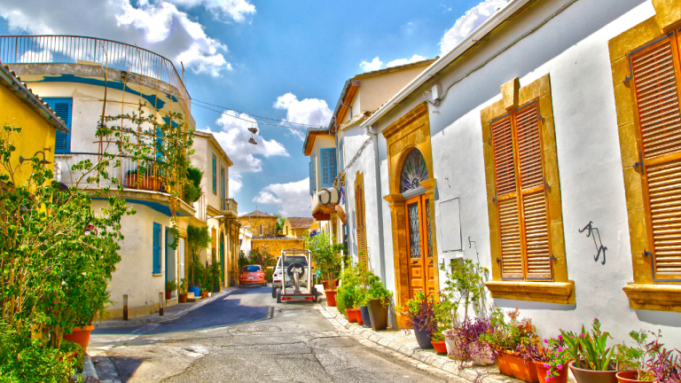 Nicosia: cruzar la Línea Verde y recorrer los dos lados de una capital dividida, con tour por 169 €