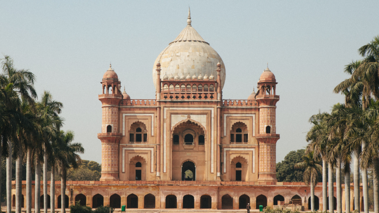 Ruta Alfonsiana por India: de Delhi a Mumbai por tierra, con vuelos extremos por 570 €
