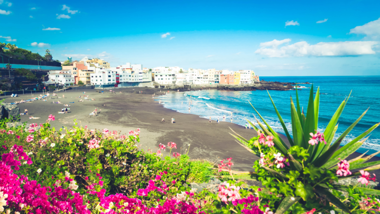 Tenerife en enero: una semana en Puerto de la Cruz, en un hotel 5★ con desayuno, por 377,50 € por persona