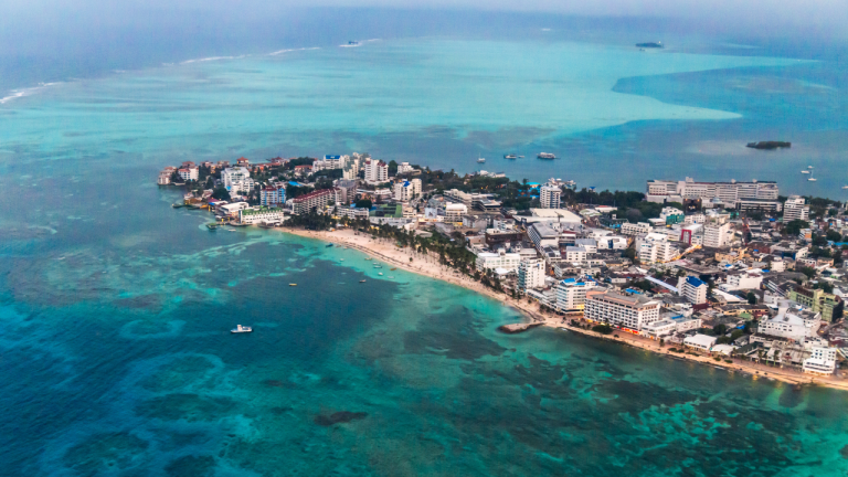 Bogotá–San Andrés por 76 € ida y vuelta: una escapada al Caribe colombiano