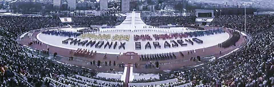 Ceremonia en el estadio de los Juegos Olímpicos de Sarajevo de 1984