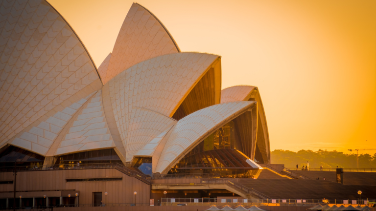 Madrid–Sídney por 1.108 € ida y vuelta: Australia con una escala por trayecto y tiempo para conocer la ciudad